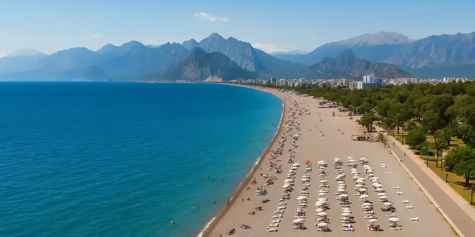 Пляж Коньяалты: Море и солнце в центре Антальи