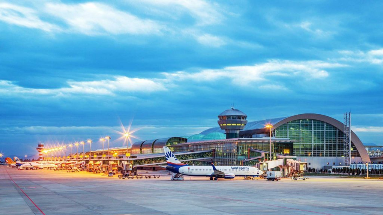 Izmir Flughafen Autovermietung